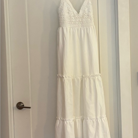 Say What? Dresses & Skirts - Say What? Cream Midi dress.